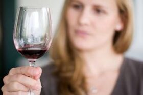 alcohol consumption and antibiotic compatibility